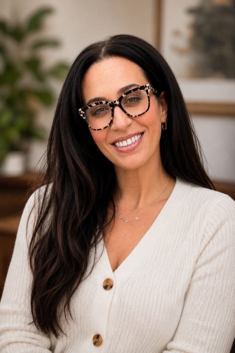 Portrait of Megan Fikes, AMFT